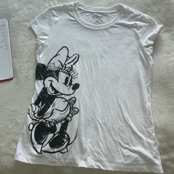 Disney Minnie Mouse Graphic Tee Women’s XL White Black Short Sleeve T-Shirt - Picture 1 of 6